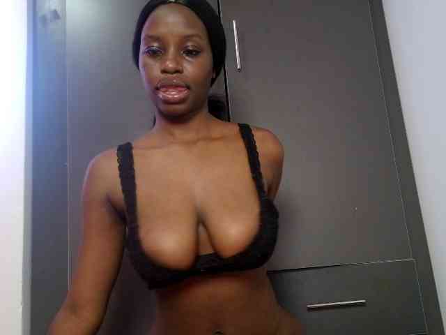 Bustymitch webcam