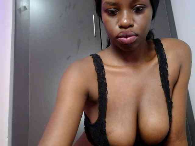 Bustymitch webcam