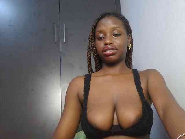 Bustymitch webcam