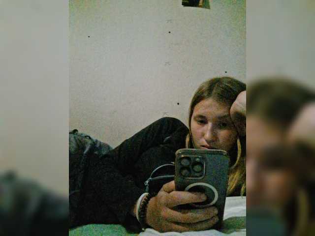 EffectEyes00 live cam on BongaCams