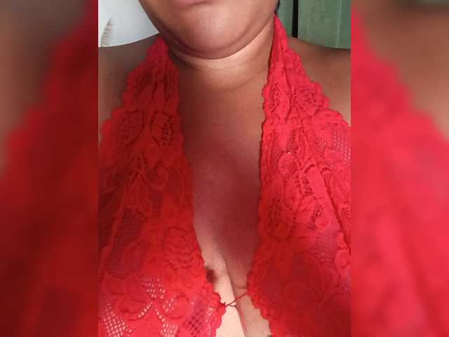 Kissled live cam on BongaCams