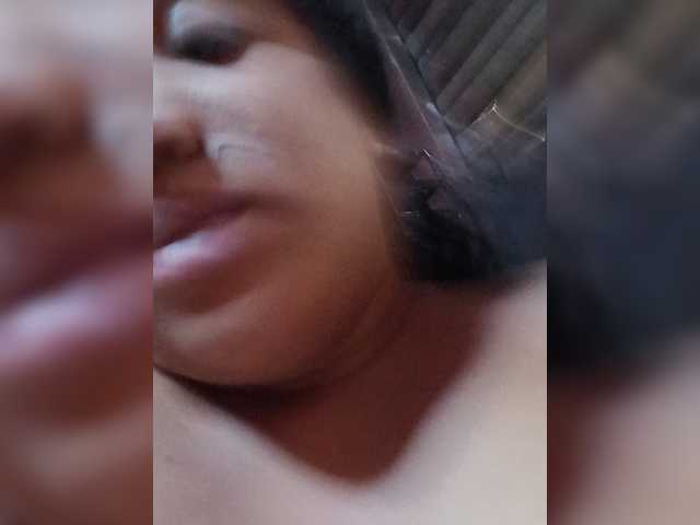 Kissled live cam on BongaCams