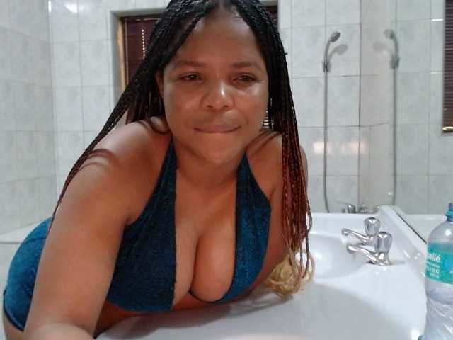 fifibae live cam on BongaCams