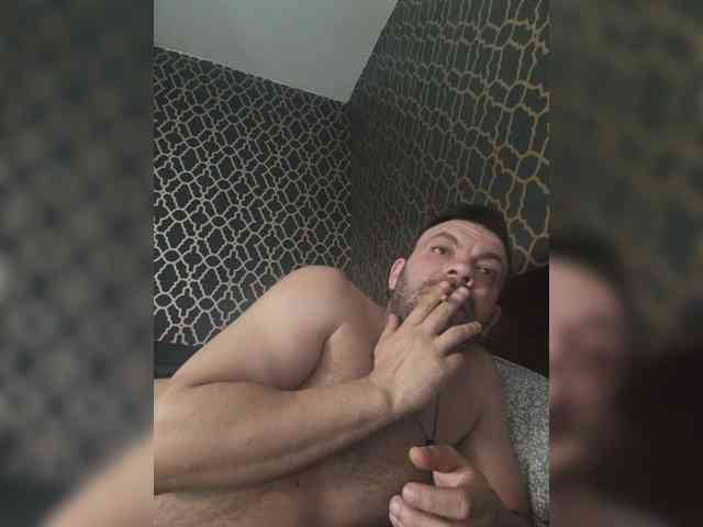 Jamesrusso Live Webcam on BongaCams