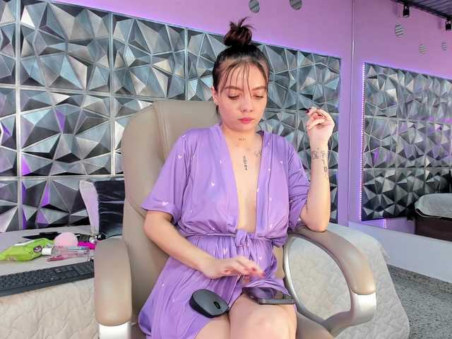 MeganKenneth live cam on BongaCams