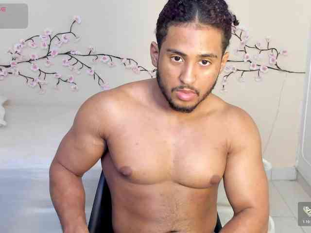 RomanSeduction1 Sex Cam Show
