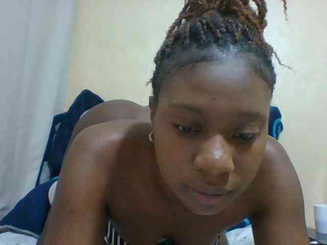 Spicy-laidy435 webcam