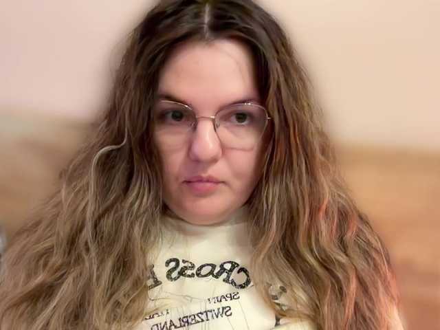 GrozowayaTuczka live webcam show