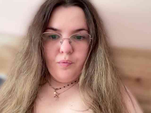 GrozowayaTuczka webcam