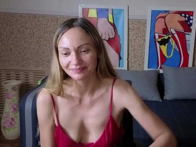 BlondMikeyy886 live cam on BongaCams
