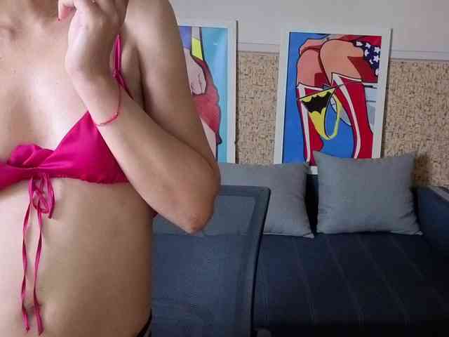BlondMikeyy886 webcam