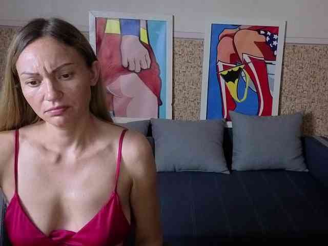 BlondMikeyy886 webcam