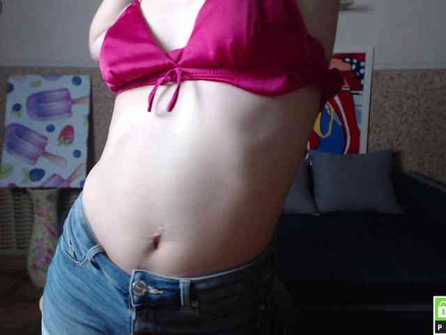 BlondMikeyy886 webcam