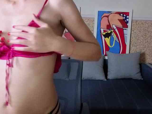 BlondMikeyy886 webcam