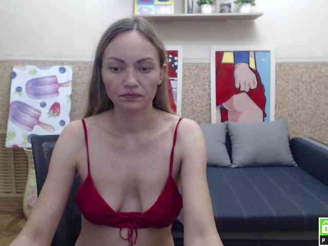 BlondMikeyy886 webcam