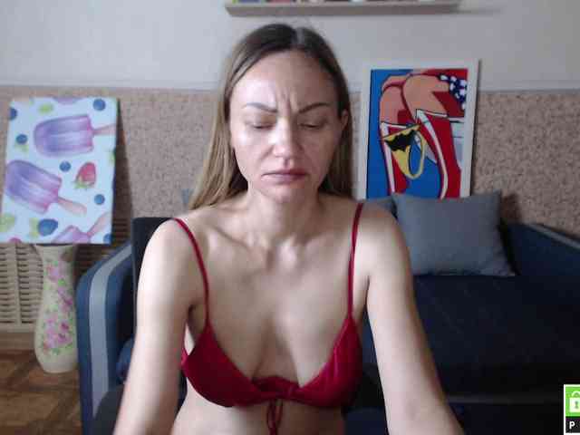 BlondMikeyy886 webcam