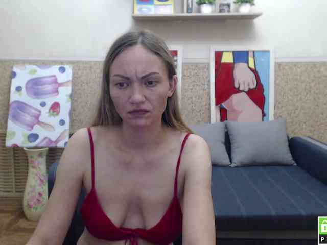 BlondMikeyy886 webcam