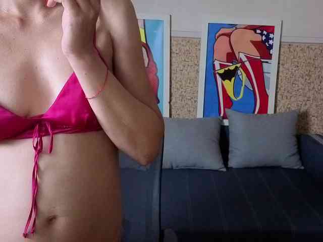 BlondMikeyy886 webcam