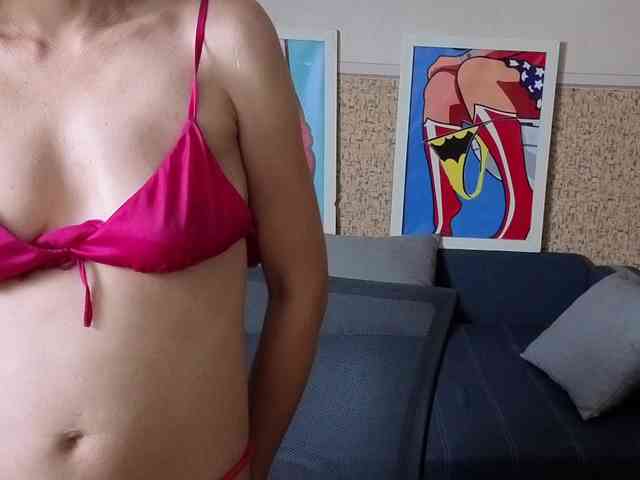 BlondMikeyy886 webcam