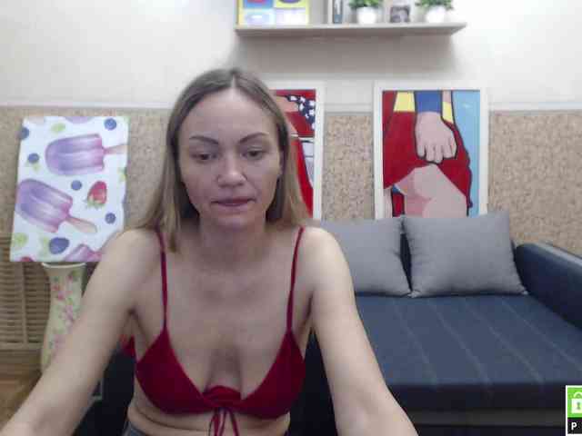 BlondMikeyy886 webcam