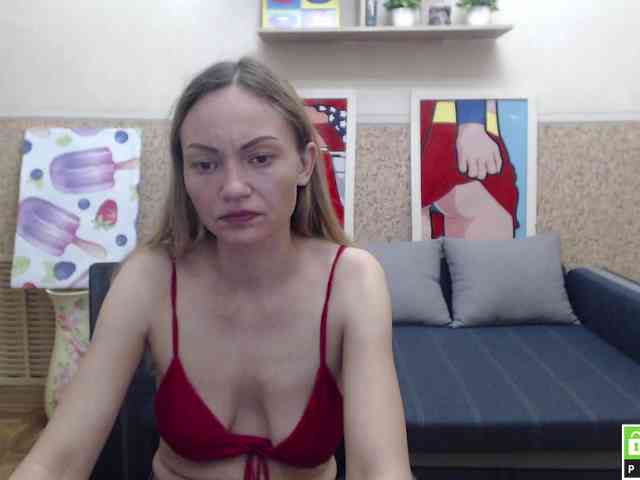 BlondMikeyy886 webcam