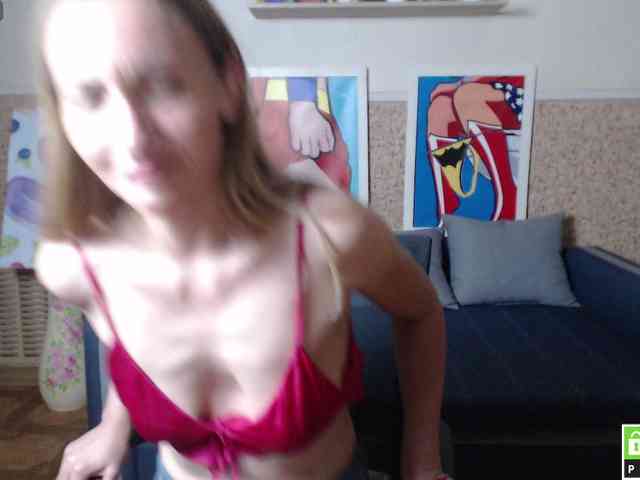 BlondMikeyy886 webcam