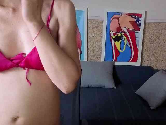 BlondMikeyy886 webcam