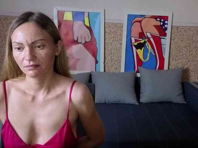 BlondMikeyy886 webcam