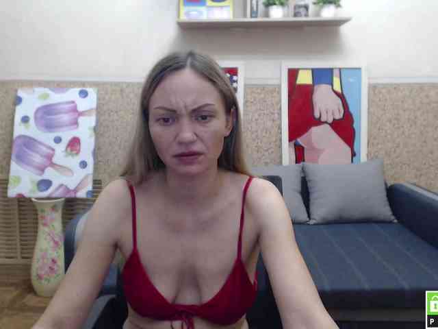 BlondMikeyy886 webcam