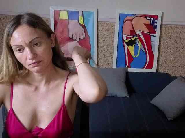 BlondMikeyy886 webcam