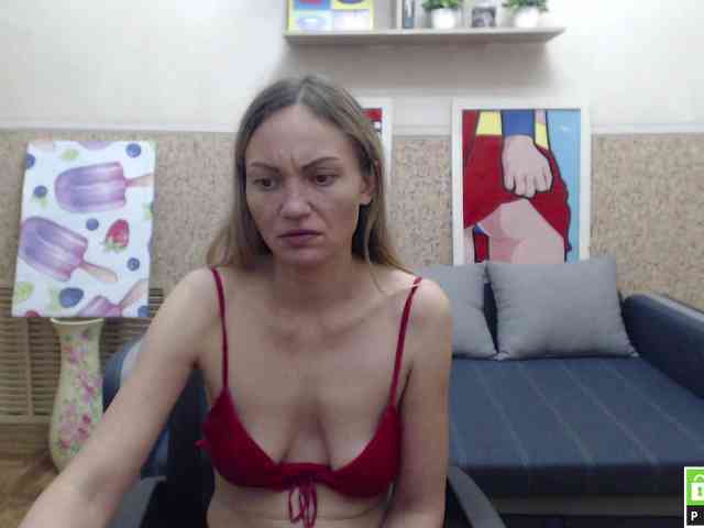 BlondMikeyy886 webcam