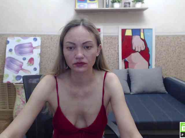 BlondMikeyy886 webcam