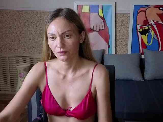 BlondMikeyy886 webcam