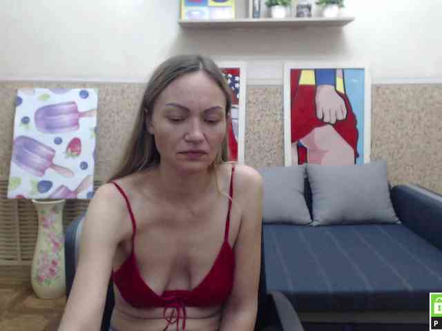 BlondMikeyy886 webcam