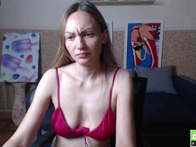 BlondMikeyy886 webcam