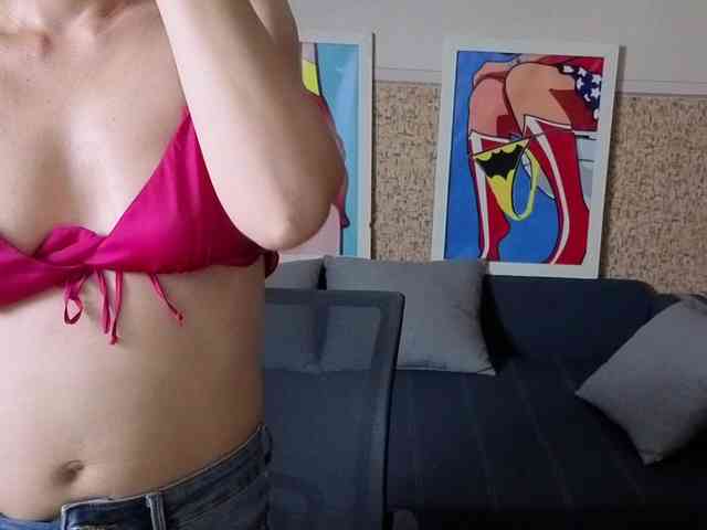 BlondMikeyy886 webcam