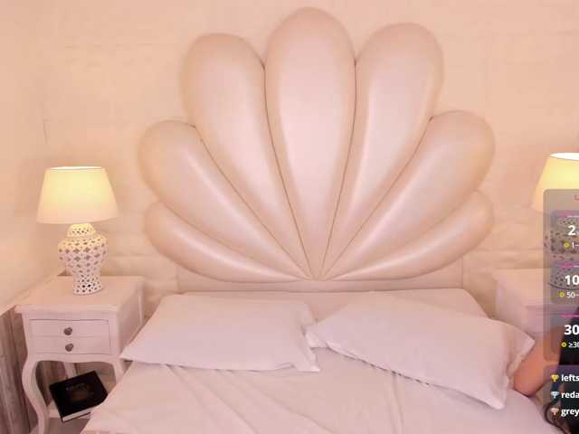 LevahMia1 live cam on BongaCams