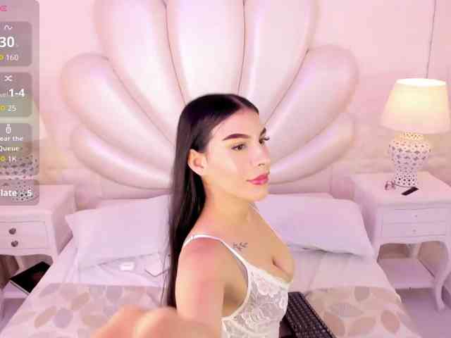 LevahMia1 webcam