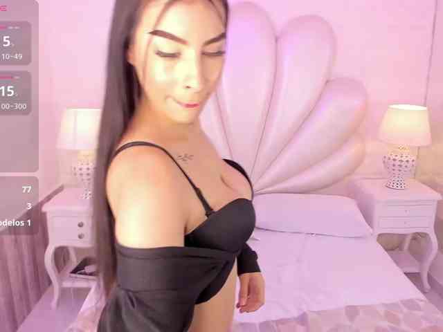 LevahMia1 webcam