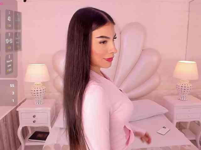 LevahMia1 webcam