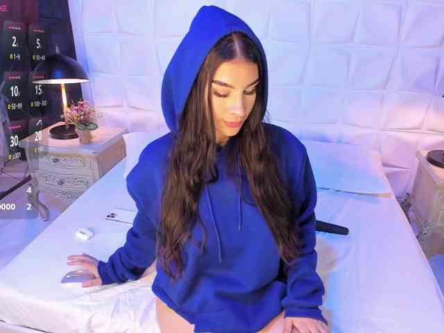 LevahMia1 webcam