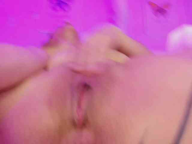 LevahMia1 webcam