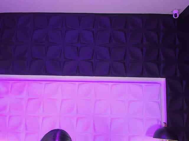 LevahMia1 webcam