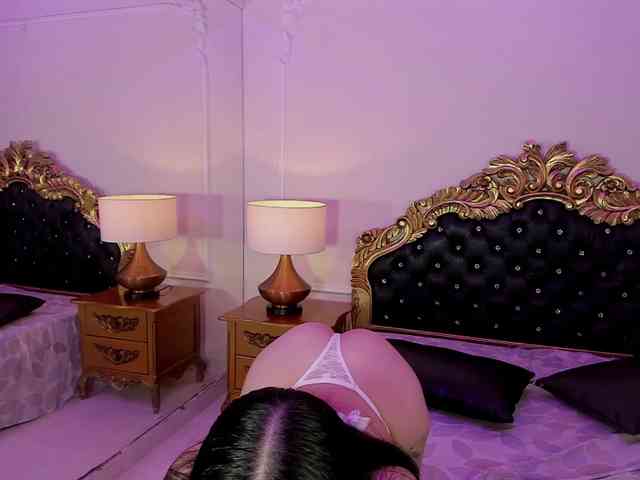 LevahMia1 webcam