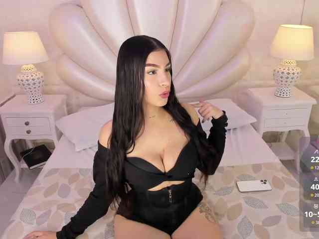 LevahMia1