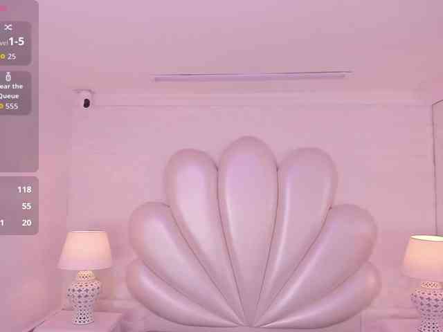 LevahMia1 webcam