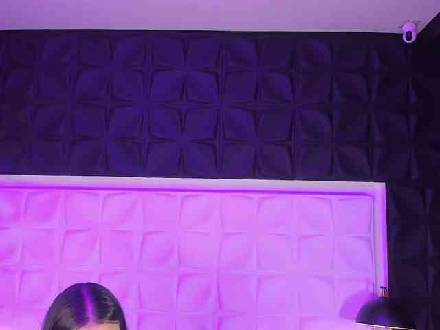 LevahMia1 webcam