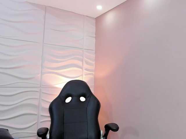 EvaJhuls live webcam show