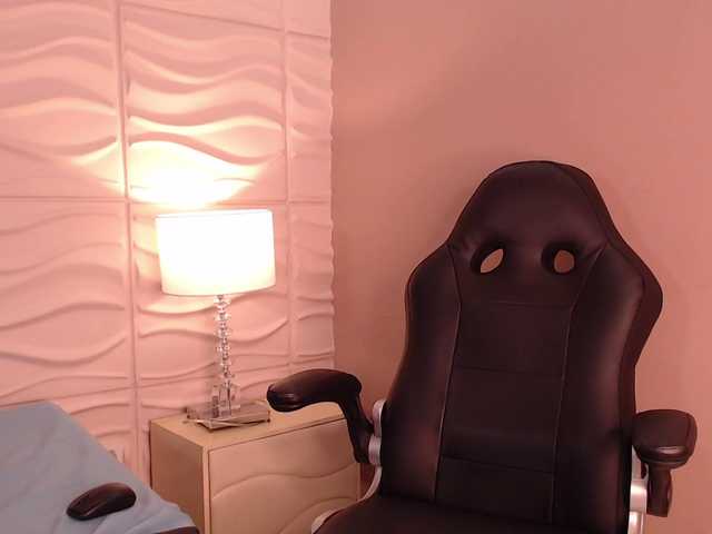 EvaJhuls live cam on BongaCams