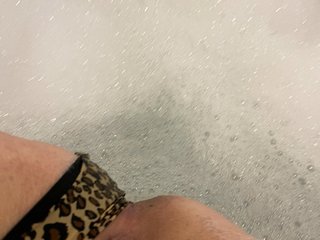 Milfaru Porn Show